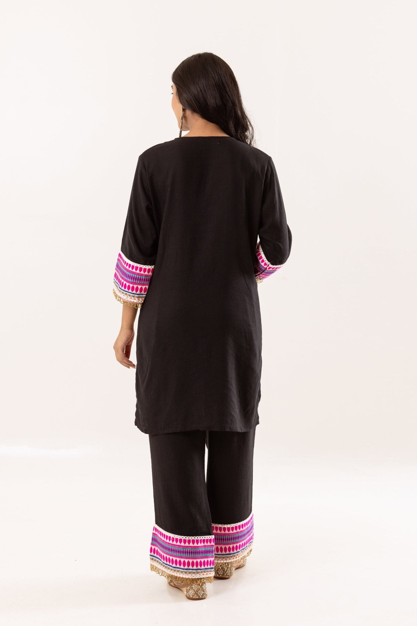 Indo - Western Kurta with Pant – Black and Multicolor - Tulsistudiolifestyletest