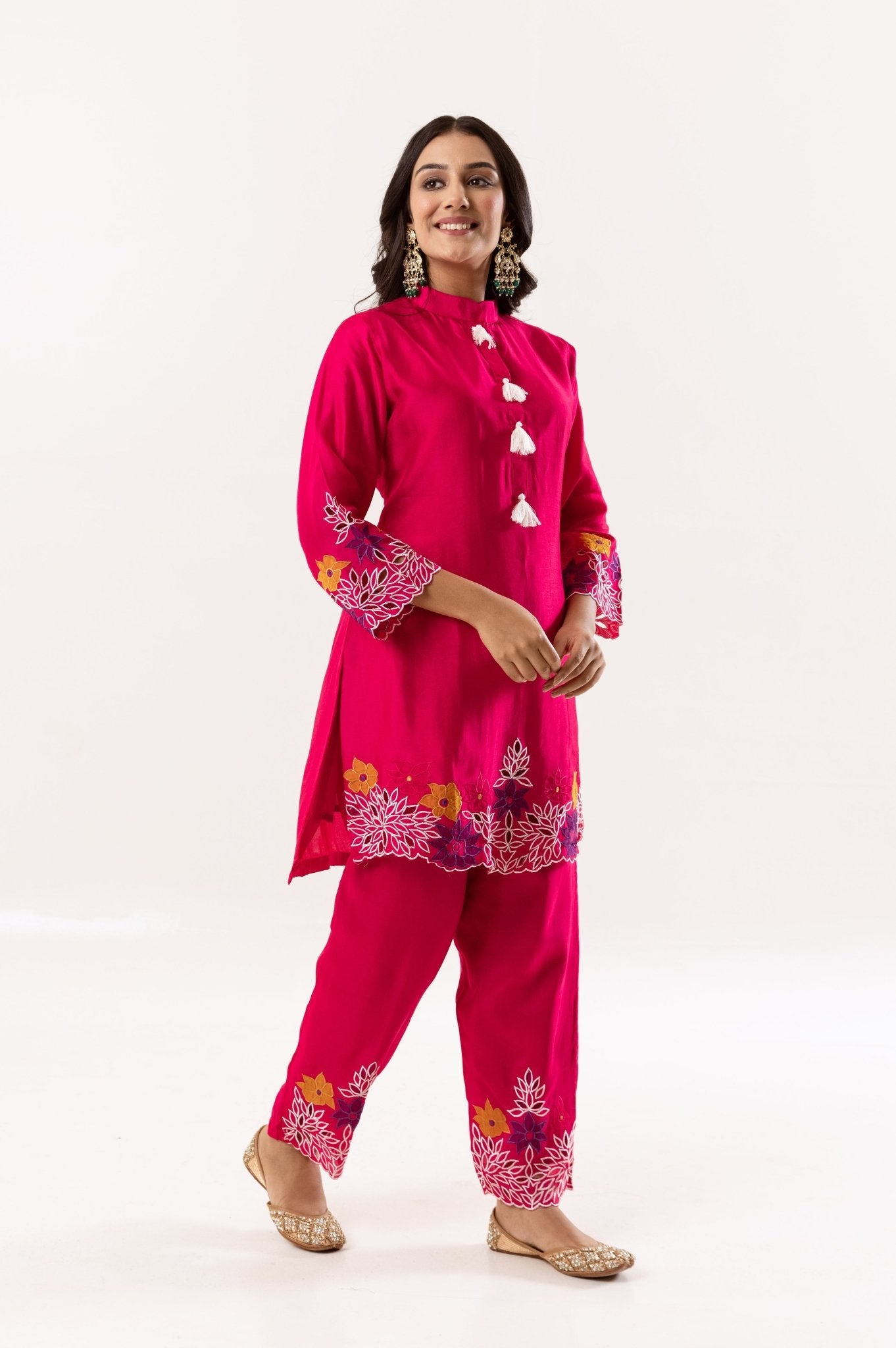 Magenta Set with Floral Accents and Tassel Details - Tulsistudiolifestyletest