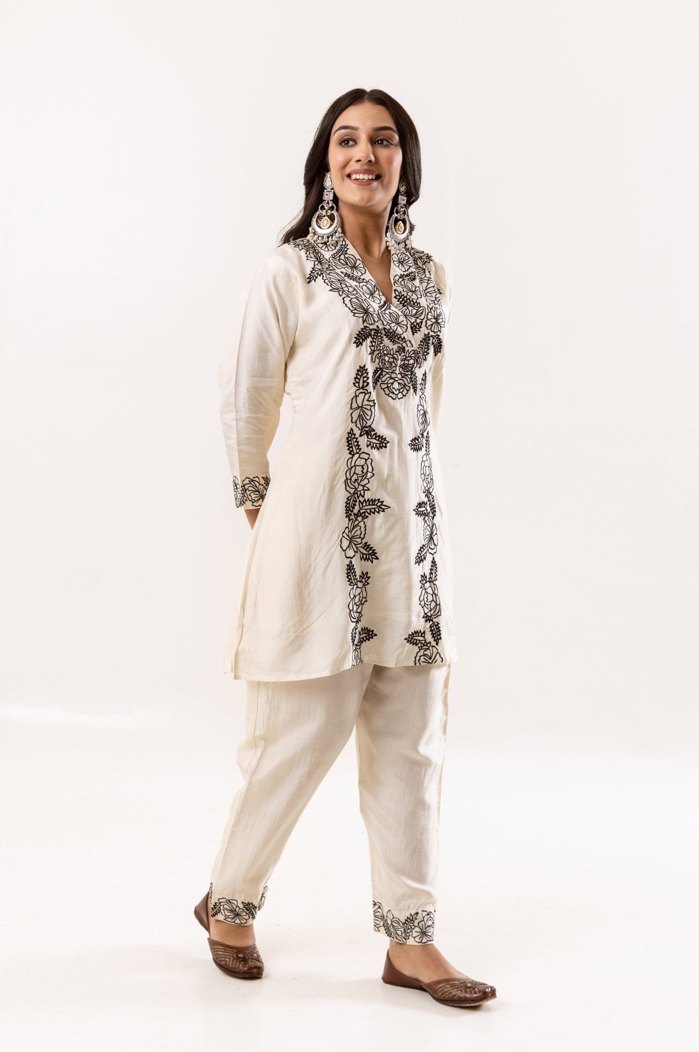 White Short Kurta Pant Set - Tulsistudiolifestyletest